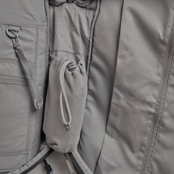 FWD On The Go Convertible Travel Bag - Backpack, Briefcase - Charcoal - Picture 4 of 10